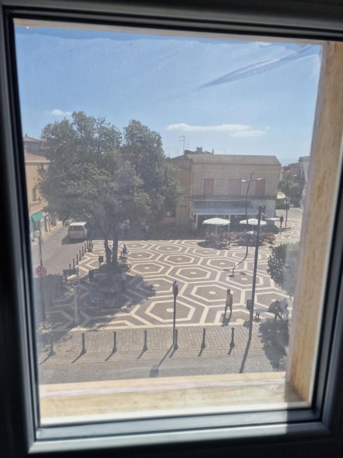 Appartamento Nella Piazza Centrale, Con Terrazza SantʼAntìoco 외부 사진